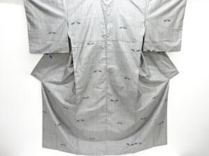 縞に草葉模様織り出し手織り紬着物